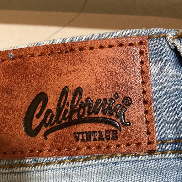 California Vintage ankle jeans size 7 junior stressed out.Great Christmas gift. - Picture 10 of 11